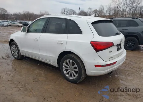 2014 Audi Q5 2.0T Premium z USA, uszkodzony, nr VIN WA1LFBFP3EA033923